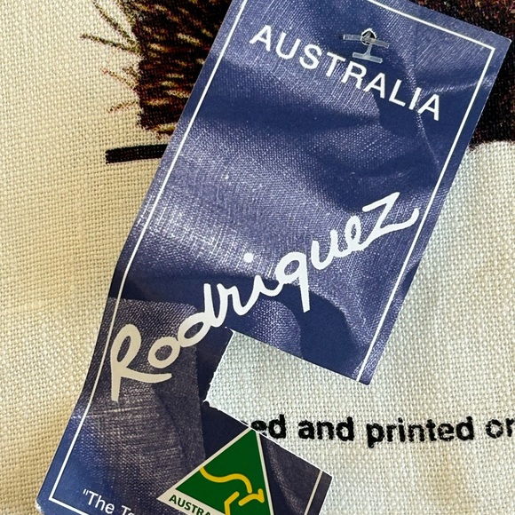 NWOT Rodriquez
Wild Australia Tea towel - Picture 7 of 10